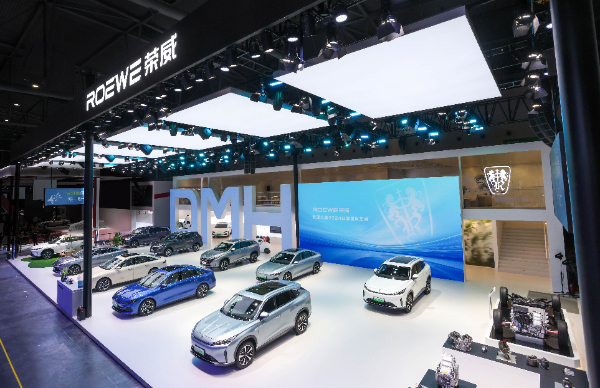 俞经民回归上汽乘用车:荣威是“新大众” 放眼全球“卷价值”(图1) 俞经民回归上汽乘用车:荣威是“新大众” 放眼全球“卷价值”(图1)