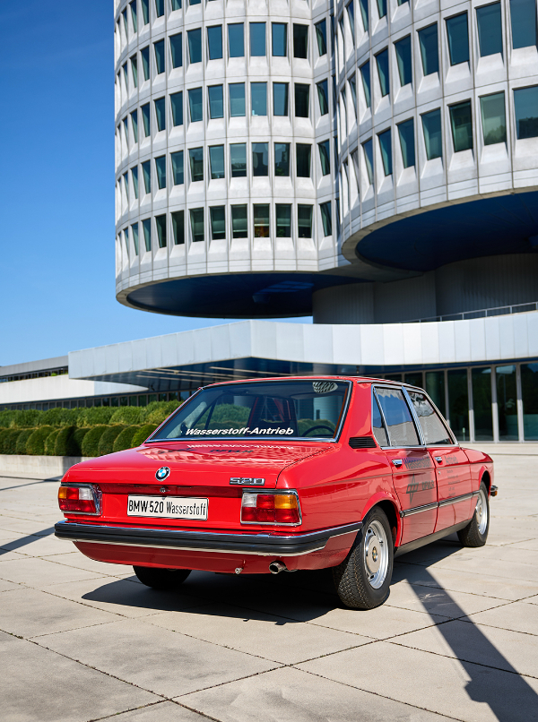 有远见 有技术 有行动 宝马集团将于2028年推出量产氢燃料电(图3) 有远见 有技术 有行动 宝马集团将于2028年推出量产氢燃料电(图3)