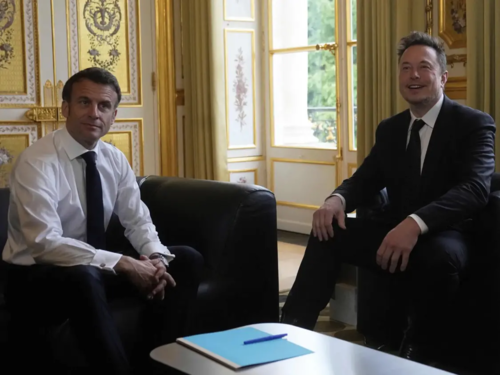 先蹦个迪再说！马斯克蓬头散发会见马克龙的原因找到了(图1)