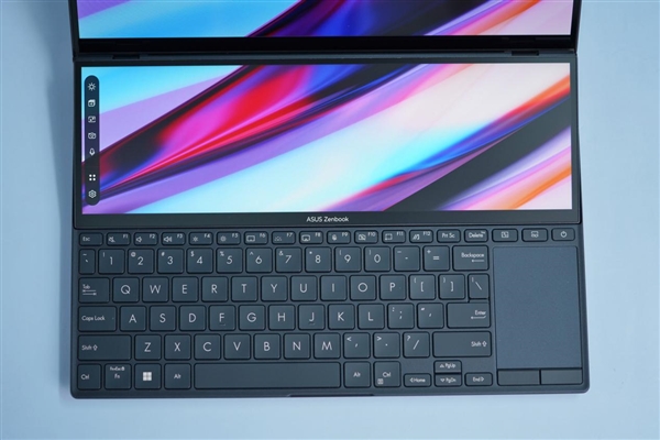 14英寸机身塞下18英寸屏！华硕灵耀X 双屏Pro 2023图赏(图11)